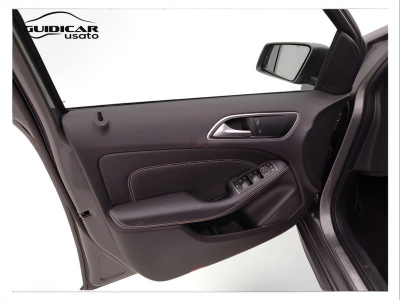 GuidiCar - Mercedes Classe b 2018 B 180 d (cdi) Executive auto FL E6 Usato