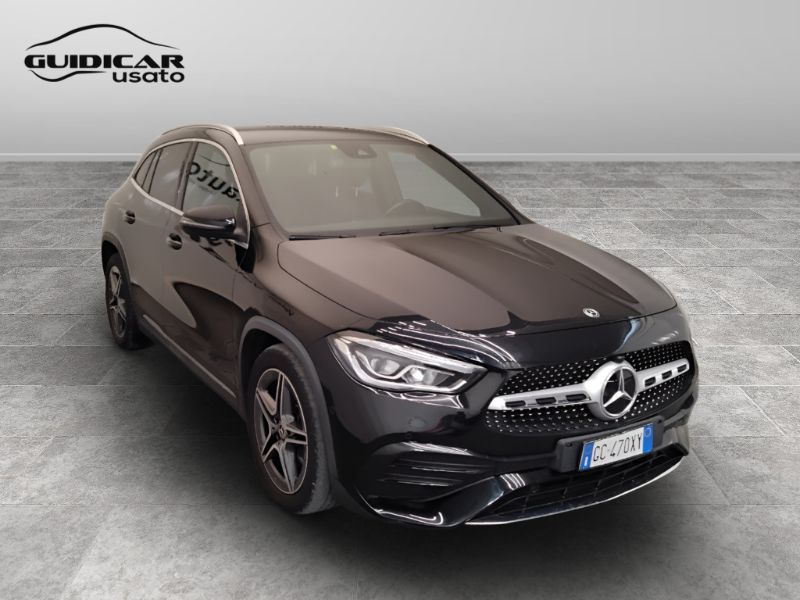 GuidiCar - Mercedes GLA 2021 GLA 200 d Premium 4matic auto Usato