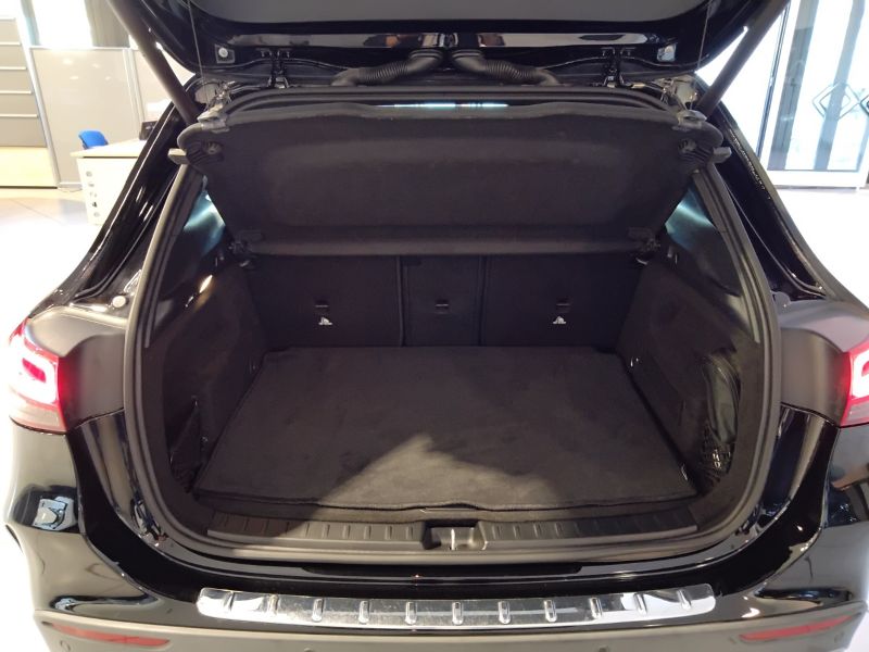 GuidiCar - Mercedes GLA 2020 GLA 200 d Premium auto Usato