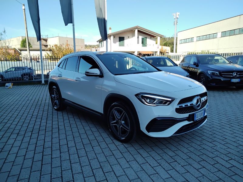 GuidiCar - Mercedes GLA-H247 2020 2021 GLA 250 e plug-in hybrid(e eq-power) Premium auto Usato