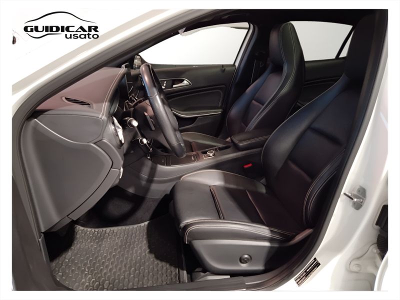GuidiCar - Mercedes GLA 2019 GLA 220 d Night Edition 4matic 170cv auto Usato