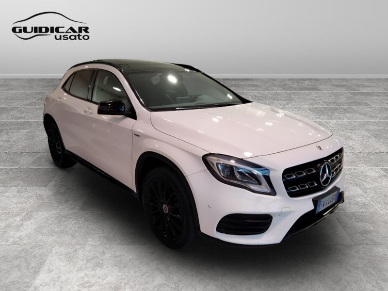 GuidiCar - Mercedes GLA 2019 GLA 220 d Night Edition 4matic 170cv auto Usato