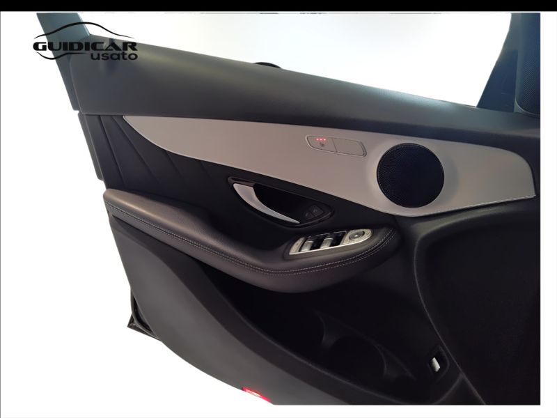 GuidiCar - Mercedes GLC 2022 GLC 300 de plug-in hybrid (de eq-power) Premium 4matic auto Usato