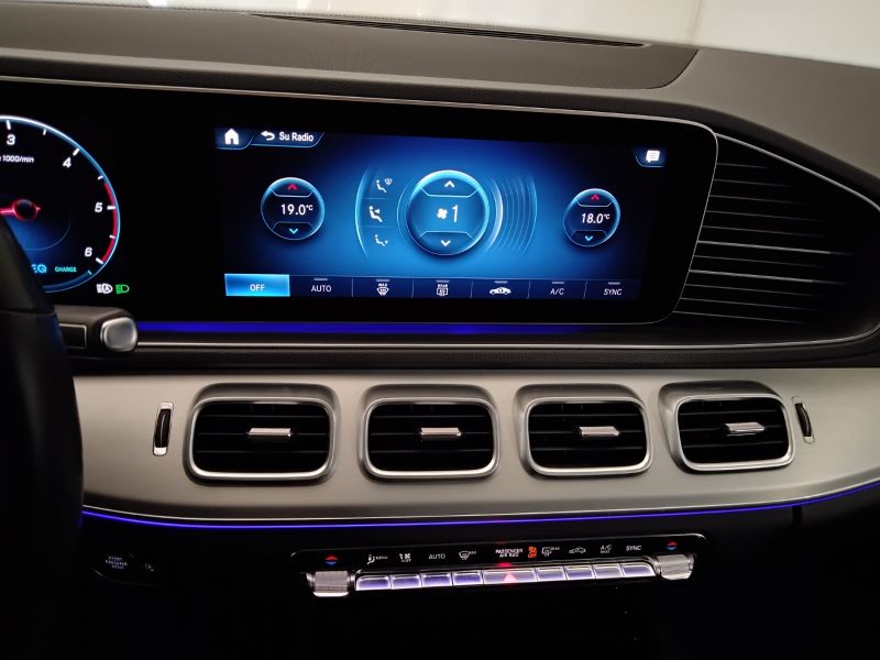 GuidiCar - Mercedes Classe M - GLE 2023 GLE 300 d mhev Premium 4matic auto Usato