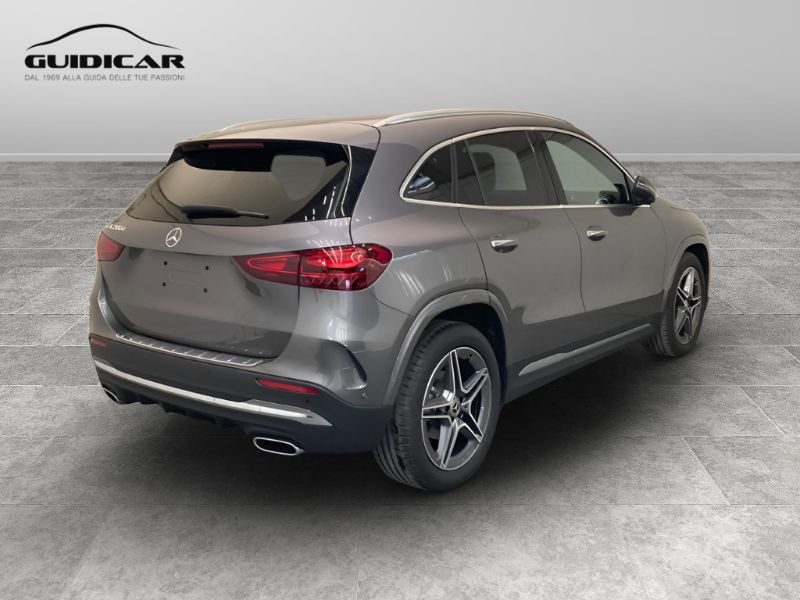 GuidiCar - MERCEDES BENZ NUOVA GLA 1 GLA 180  d Automatic Nuovo