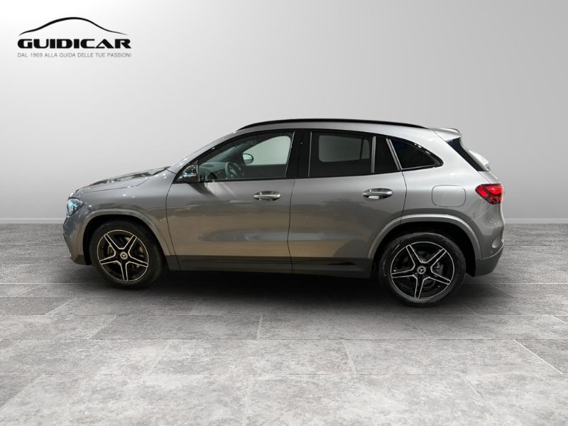 GuidiCar - MERCEDES BENZ NUOVA GLA 1 GLA 200 d Automatic 4MATIC Nuovo