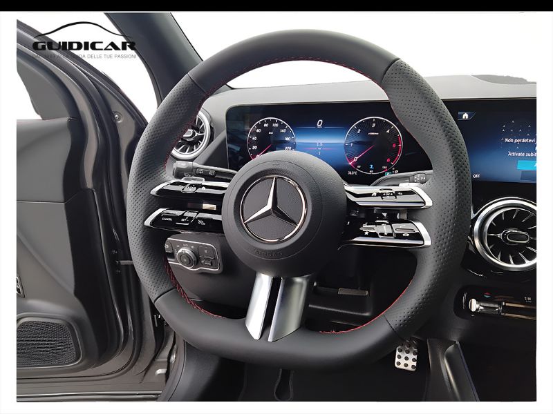 GuidiCar - MERCEDES BENZ NUOVA GLA 1 GLA 200 d Automatic 4MATIC Nuovo