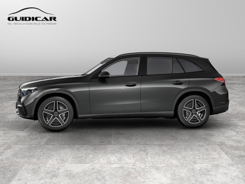 GuidiCar - MERCEDES BENZ Nuova GLC SUV 1 GLC 300 de 4MATIC Nuovo