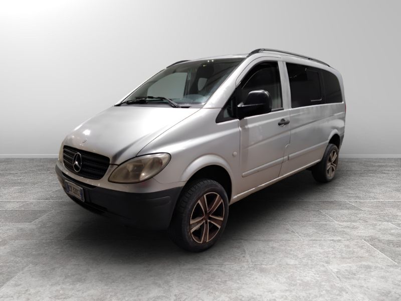 GuidiCar - Mercedes Vito 2006 vito 115 cdi compact 4x4 mixto Fap Usato