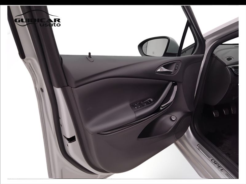 GuidiCar - OPEL Astra 2020 Astra Sports Tourer 1.5 cdti Ultimate s&s 122cv Usato