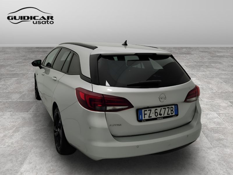GuidiCar - OPEL Astra 2020 Astra Sports Tourer 1.5 cdti Ultimate s&s 122cv Usato