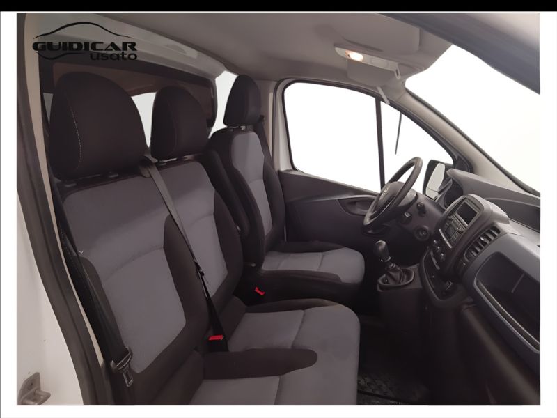 GuidiCar - OPEL Vivaro 2017 Vivaro L1H1 29 1.6 cdti 120cv Essentia E6 Usato