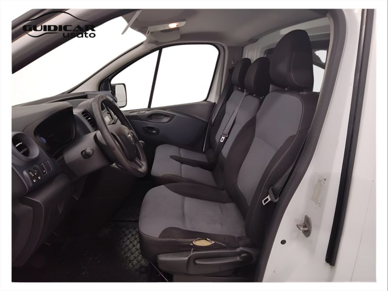GuidiCar - OPEL Vivaro 2017 Vivaro L1H1 29 1.6 cdti 120cv Essentia E6 Usato