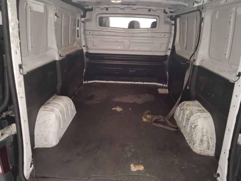 GuidiCar - OPEL Vivaro 2017 Vivaro L1H1 29 1.6 cdti 120cv Essentia E6 Usato