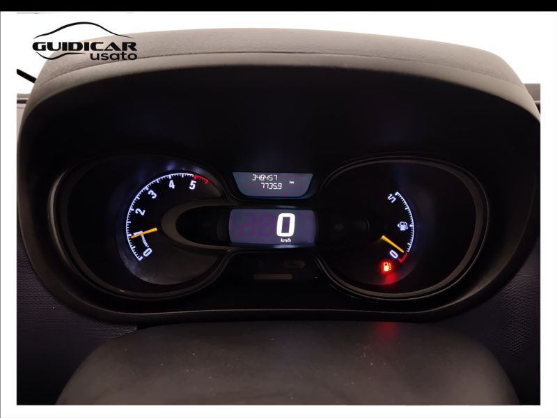 GuidiCar - OPEL Vivaro 2017 Vivaro L1H1 29 1.6 cdti 120cv Essentia E6 Usato