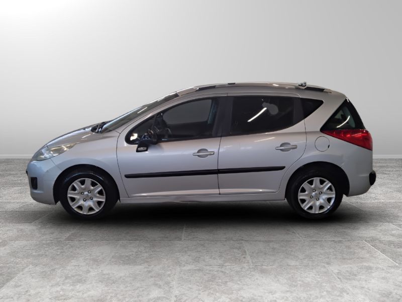 GuidiCar - PEUGEOT 207 2009 207 SW 1.6 hdi 16v Energie Usato