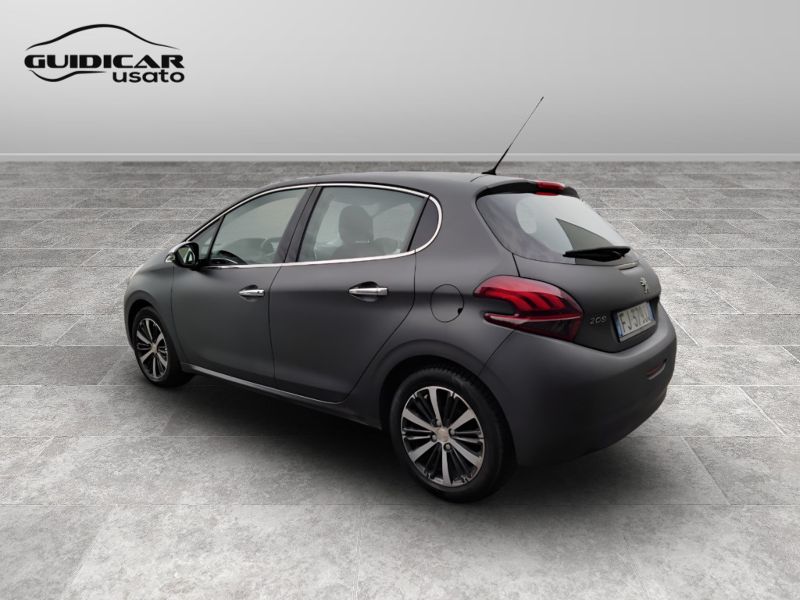 GuidiCar - PEUGEOT 208 2017 208 1.2 puretech Access 82cv 5p Usato