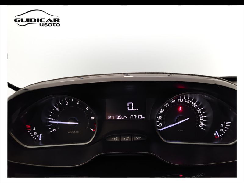 GuidiCar - PEUGEOT 208 2018 208 1.2 puretech Allure 82cv 5p Usato