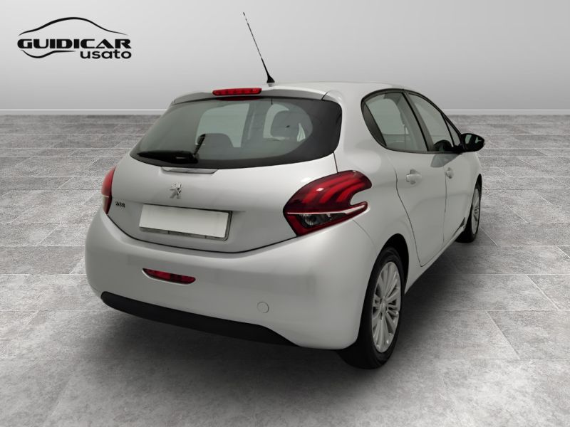 GuidiCar - PEUGEOT 208 2018 208 1.2 puretech Allure 82cv 5p Usato