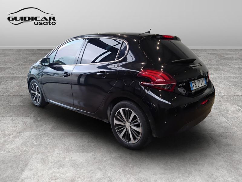 GuidiCar - PEUGEOT 208 2016 208 1.6 bluehdi Allure 75cv 3p Usato