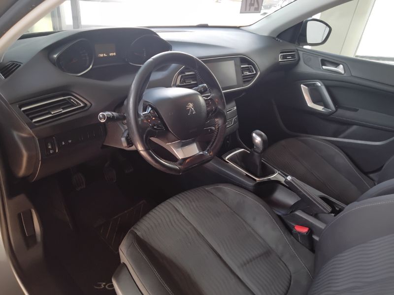 GuidiCar - PEUGEOT 308 2015 308 SW 1.6 bluehdi Active s&s 100cv Usato