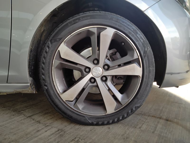 GuidiCar - PEUGEOT 308 2015 308 SW 1.6 bluehdi Active s&s 100cv Usato