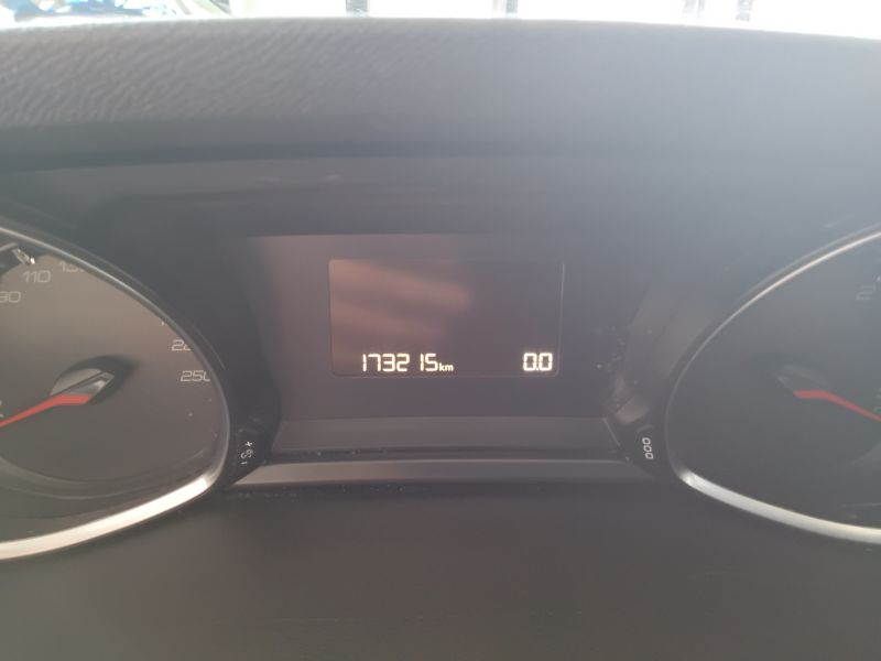 GuidiCar - PEUGEOT 308 2015 308 SW 1.6 bluehdi Active s&s 100cv Usato