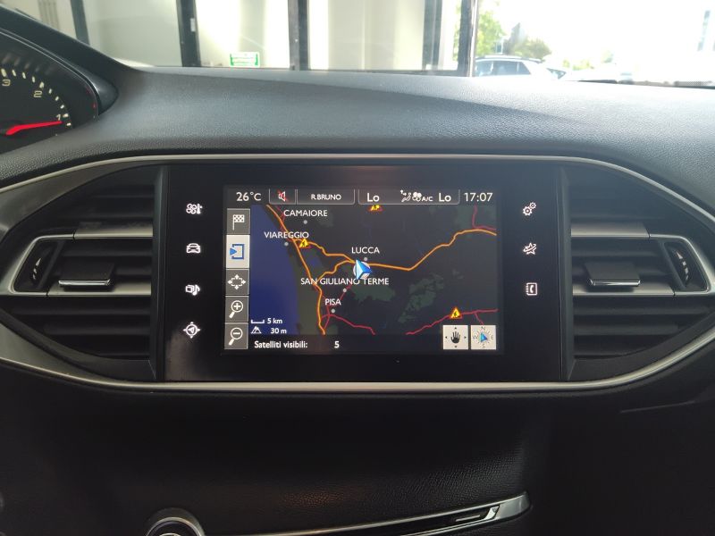 GuidiCar - PEUGEOT 308 2015 308 SW 1.6 bluehdi Active s&s 100cv Usato