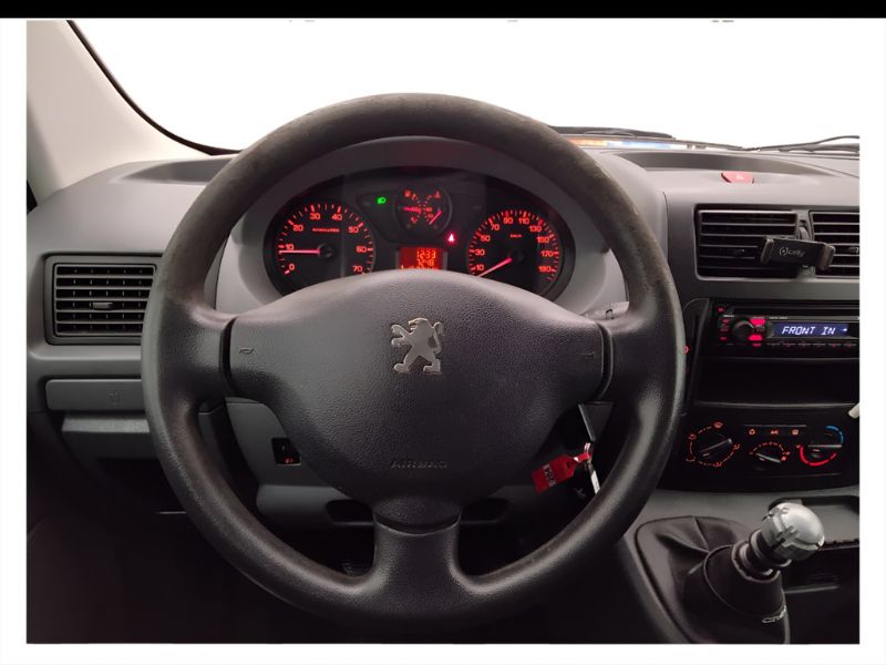 GuidiCar - PEUGEOT Expert 2009 expert 2.0 hdi 120cv L2 t.mix Acc. (conf) vetr. Usato