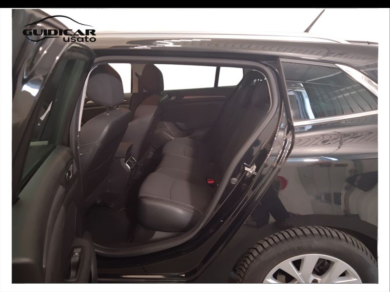 GuidiCar - RENAULT Megane 2021 Megane Sporter 1.5 blue dci Business 115cv Usato