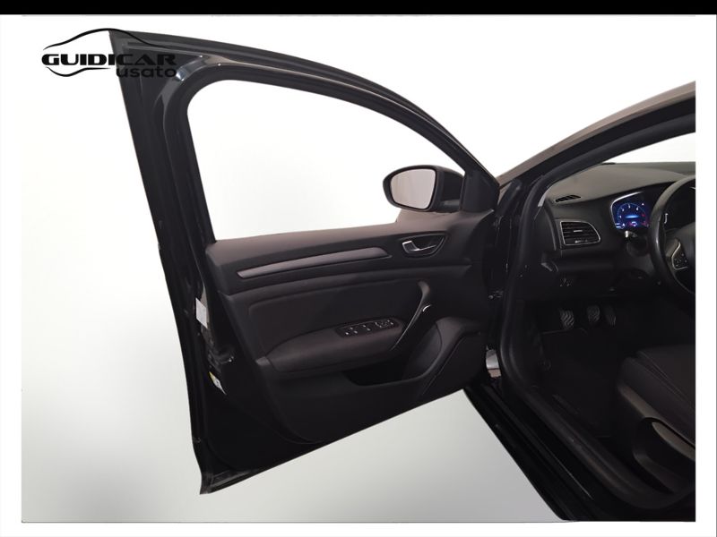 GuidiCar - RENAULT Megane 2021 Megane Sporter 1.5 blue dci Business 115cv Usato