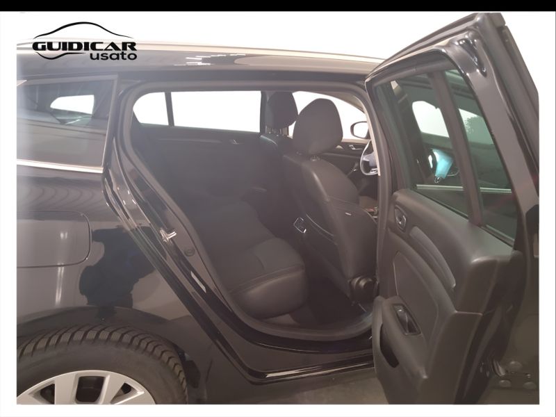 GuidiCar - RENAULT Megane 2021 Megane Sporter 1.5 blue dci Business 115cv Usato