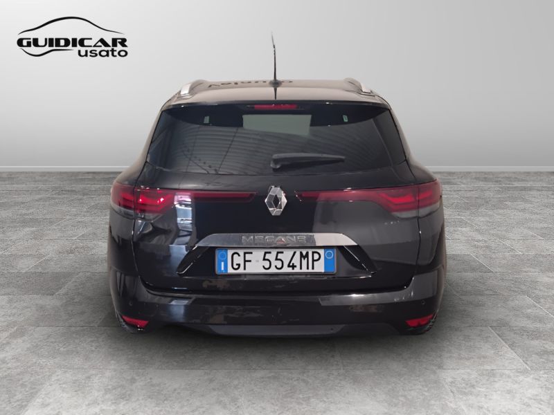 GuidiCar - RENAULT Megane 2021 Megane Sporter 1.5 blue dci Business 115cv Usato