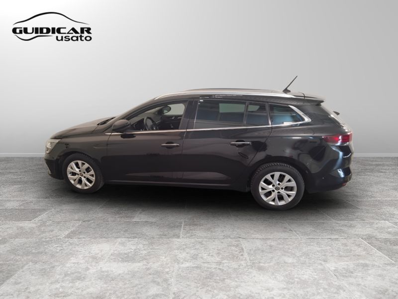 GuidiCar - RENAULT Megane 2021 Megane Sporter 1.5 blue dci Business 115cv Usato