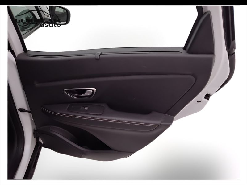 GuidiCar - RENAULT Scenic 2018 Scenic 1.5 dci energy Bose 110cv Usato