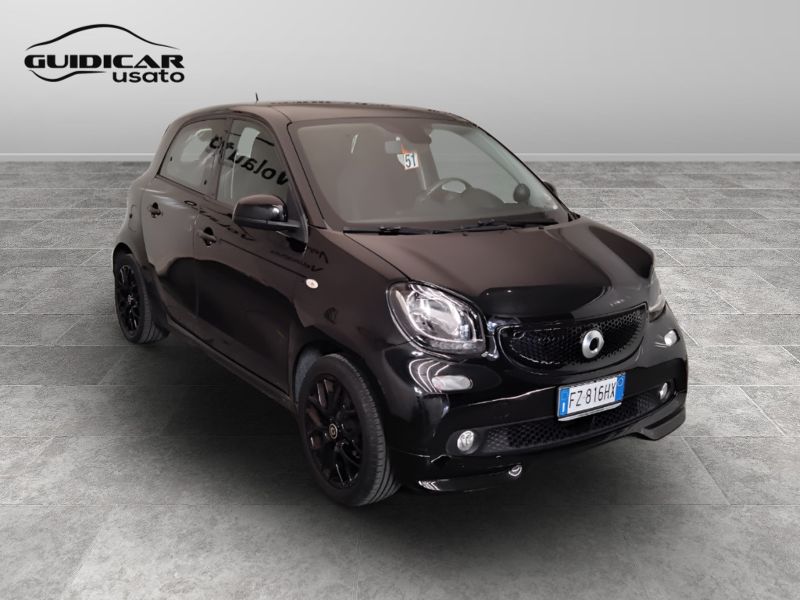 GuidiCar - SMART Forfour 2019 Forfour 0.9 t. Passion 90cv twinamic my18 Usato