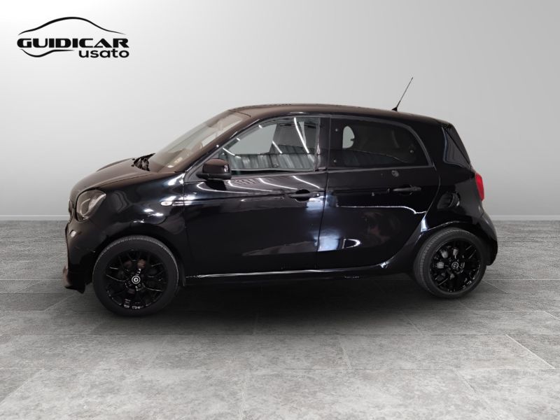 GuidiCar - SMART Forfour 2019 Forfour 0.9 t. Passion 90cv twinamic my18 Usato