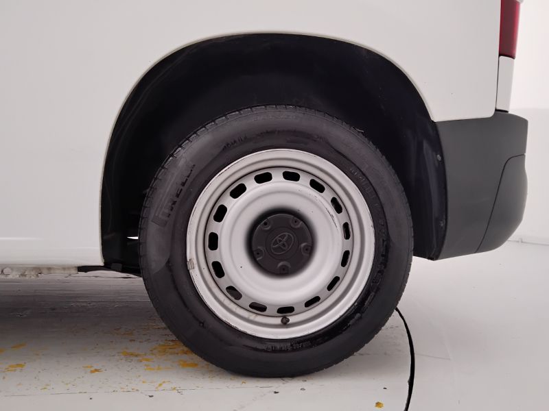 GuidiCar - TOYOTA Proace City 2021 proace city 1.5D 100cv S&S L1 D Ground Usato