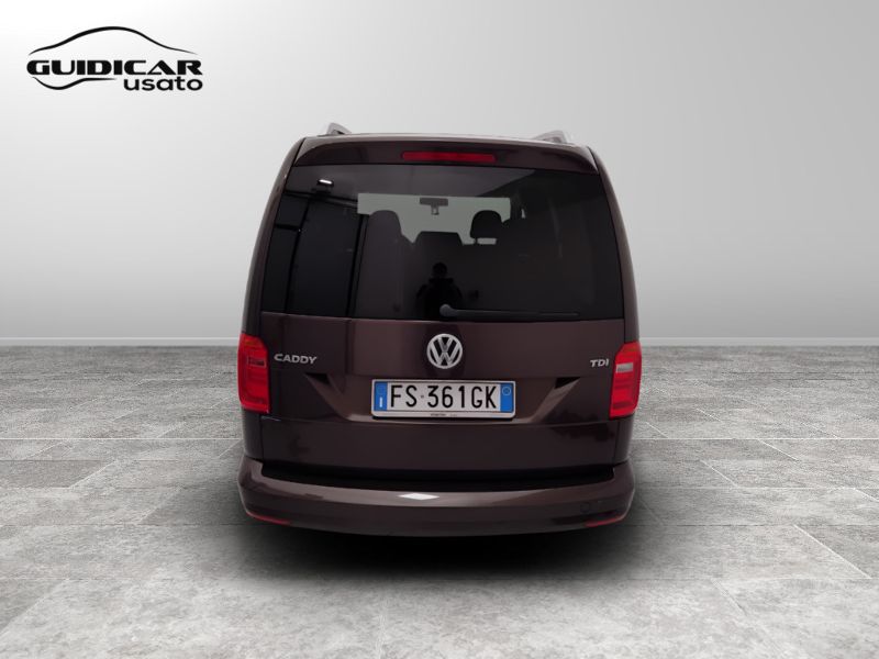 GuidiCar - VOLKSWAGEN Caddy 2018 Caddy 2.0 tdi 102cv comfortline E6 Usato