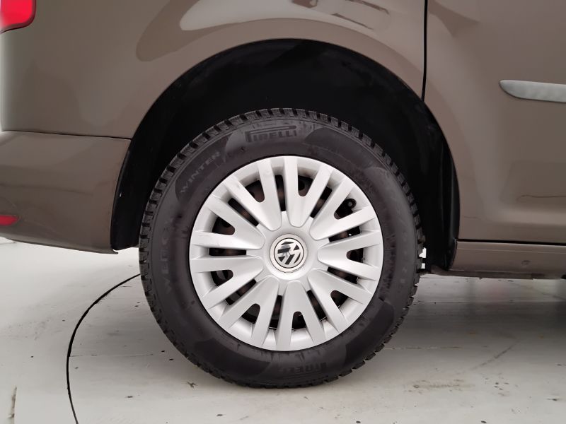 GuidiCar - VOLKSWAGEN Caddy 2018 Caddy 2.0 tdi 102cv comfortline E6 Usato