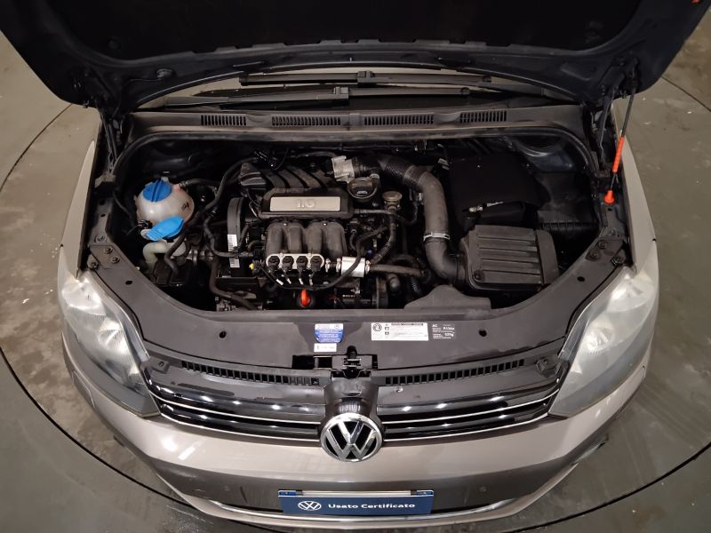 GuidiCar - VOLKSWAGEN Golf 2010 Golf Plus 1.6 Highline bi-fuel Usato