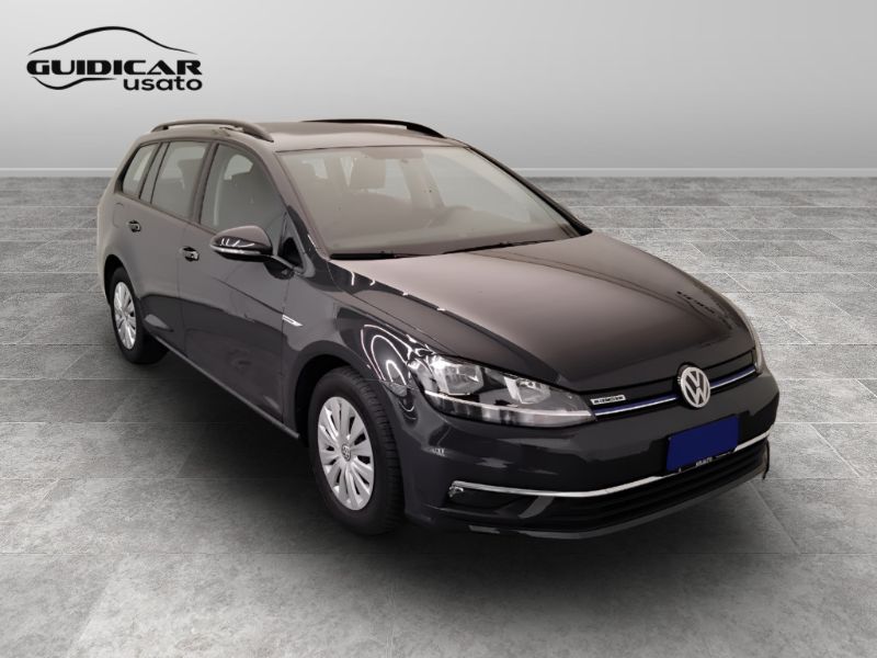 GuidiCar - VOLKSWAGEN Golf 2020 Golf Variant 1.5 tgi Business 130cv dsg Usato