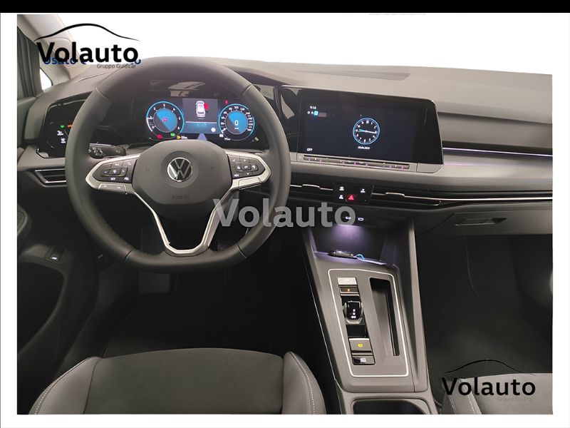 GuidiCar - VOLKSWAGEN Golf VIII 2020 Variant 2021 Golf Variant 2.0 tdi scr Style 115cv dsg Aziendale