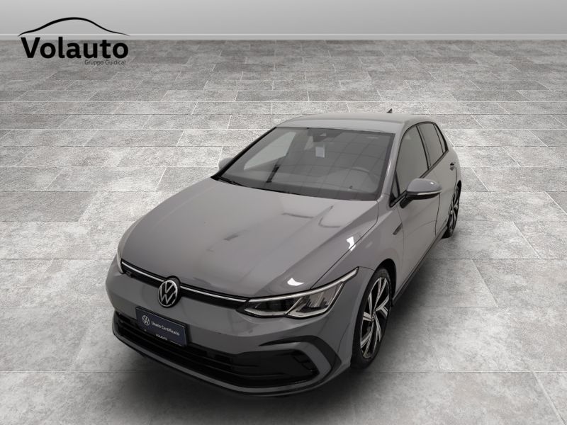 GuidiCar - VOLKSWAGEN Golf 2022 Golf 1.5 etsi evo act R-Line 150cv dsg Usato
