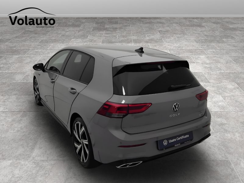 GuidiCar - VOLKSWAGEN Golf 2022 Golf 1.5 etsi evo act R-Line 150cv dsg Usato