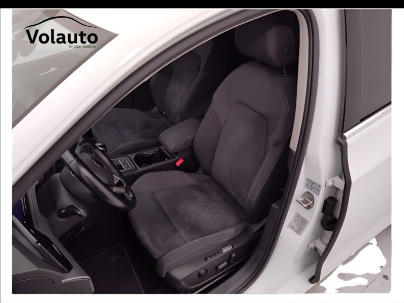 GuidiCar - VOLKSWAGEN Golf 2021 Golf 1.5 tsi evo act Style 130cv Usato