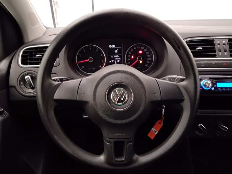 GuidiCar - VOLKSWAGEN Polo 2010 Polo 1.2 Comfortline 70cv 5p Usato