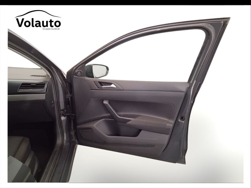 GuidiCar - VOLKSWAGEN Polo 2018 Polo 5p 1.0 mpi Trendline 65cv Usato