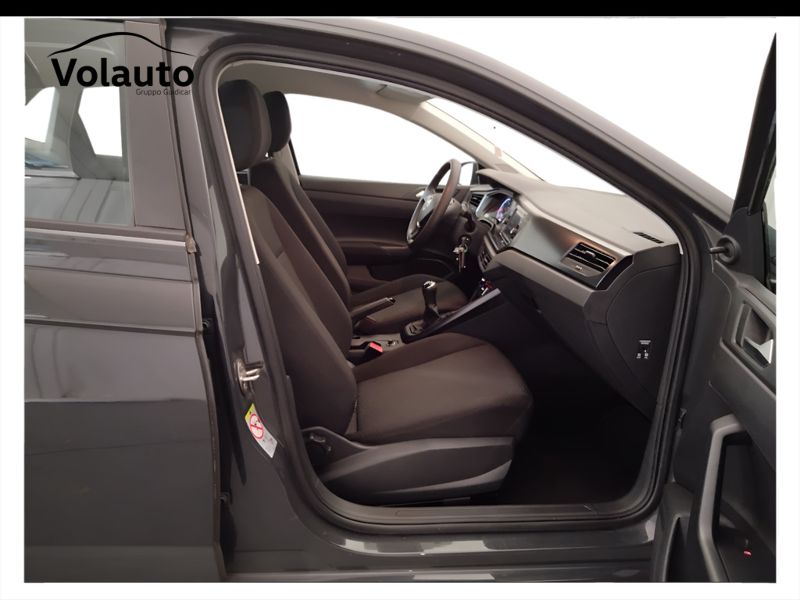 GuidiCar - VOLKSWAGEN Polo 2018 Polo 5p 1.0 mpi Trendline 65cv Usato