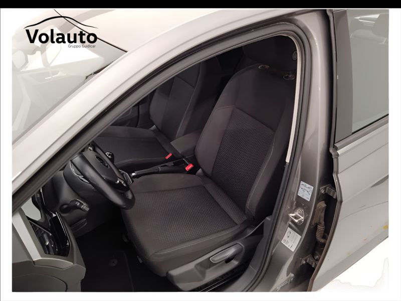 GuidiCar - VOLKSWAGEN Polo 2021 Polo 5p 1.0 tgi Comfortline 90cv my19 Usato